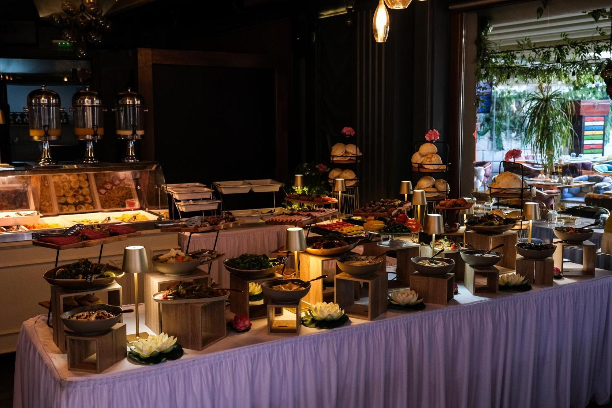 Peninsula Boutique Hotel Констанца Екстериор снимка