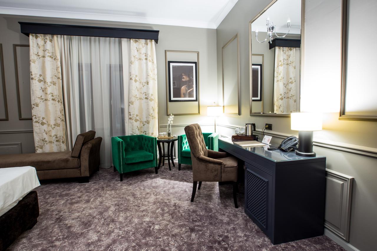 Peninsula Boutique Hotel Констанца Екстериор снимка